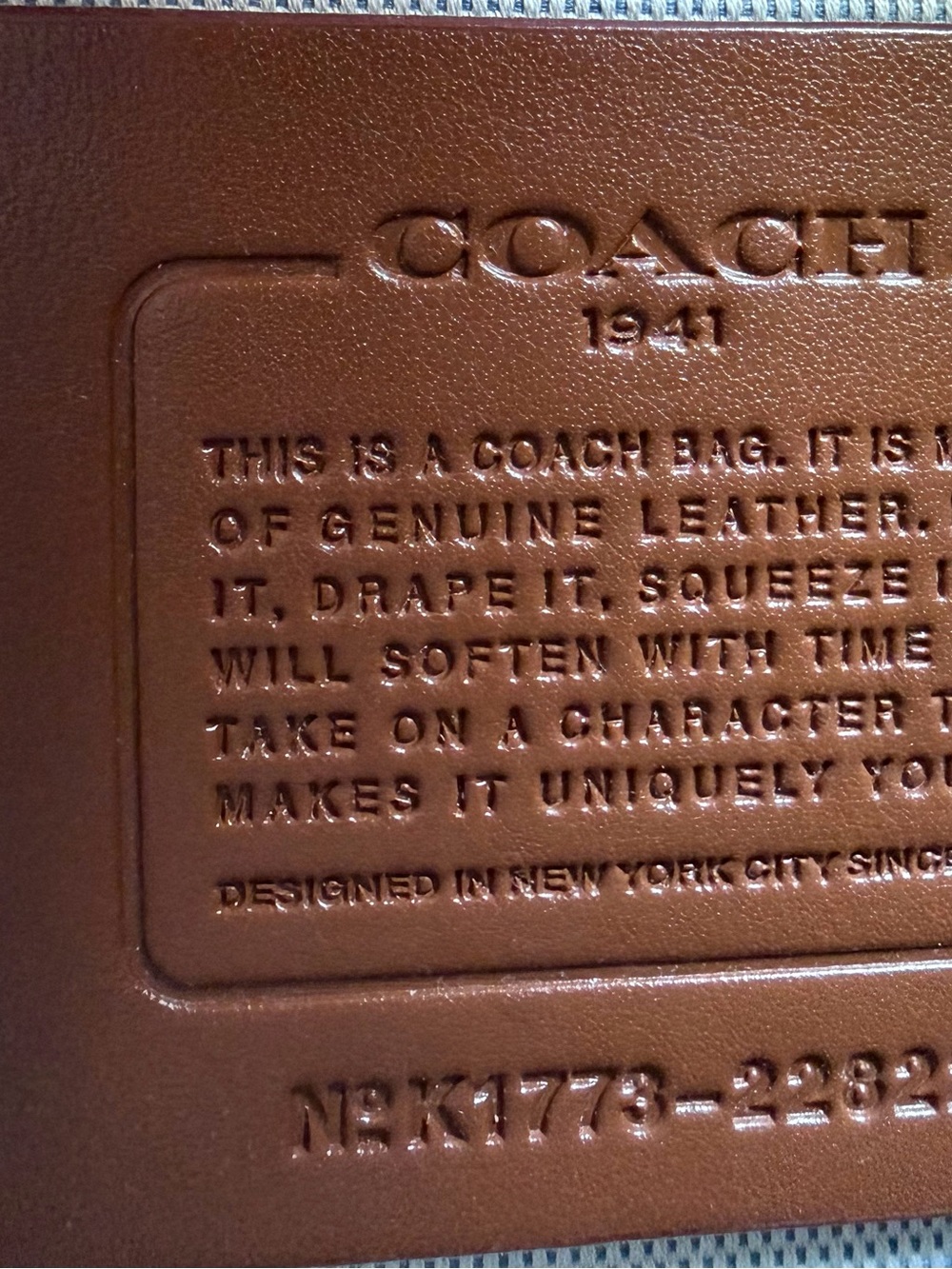 Coach 1941 Cooper Carryall 22822 - Picture 3 of 7